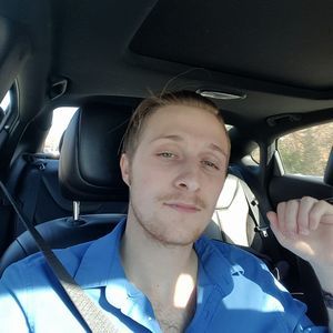 Meet your Posher, Derek